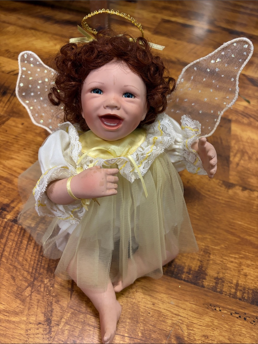 Porcelain, “I wish you happiness” issue , Ashton Drake doll